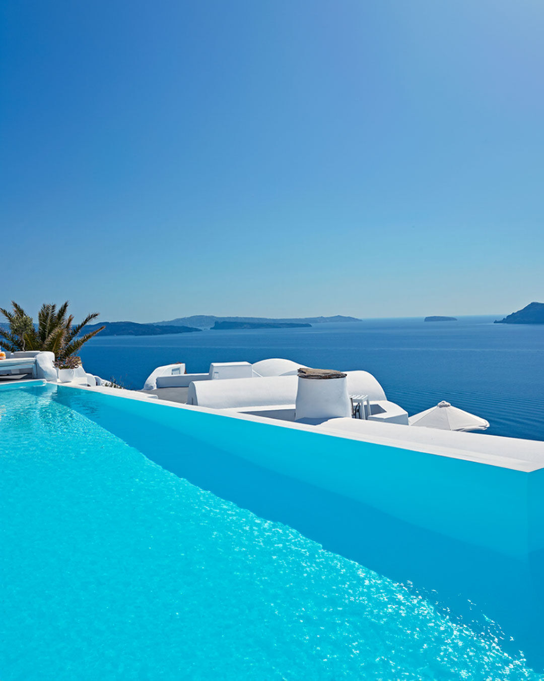 Swimming pool with a sea view